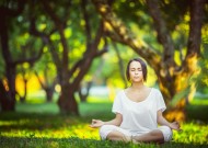 九游体育正版-连败泥潭中的德罗巴与皇马帅位危机，豪门困境下的双重重压